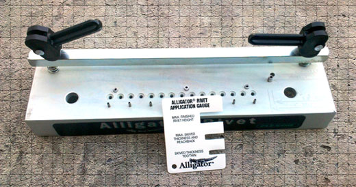 Alligator rivet ROTOENFARDADORA02